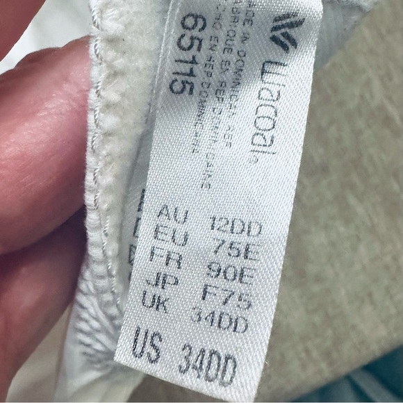 Body by Wacoal Seamless Bra - Picture 3 of 3